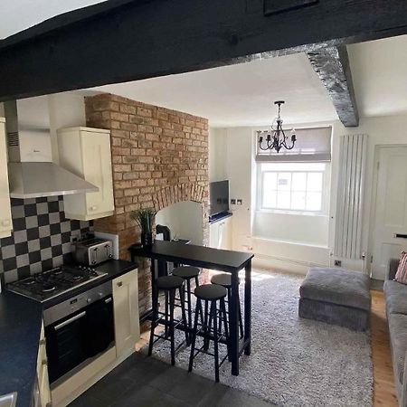2 Bed House In Knaresborough Villa ภายนอก รูปภาพ